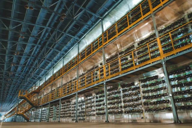 Russia Officially Legalizes Cryptocurrency Mining 