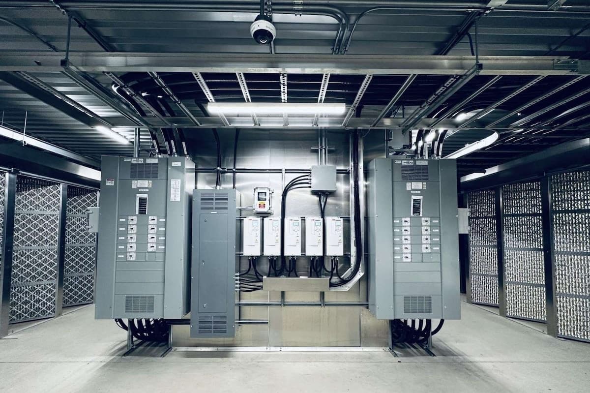 IREN Discloses $20M Settlement With NYDIG, Expands GPU Fleet as Stock Hits Record High